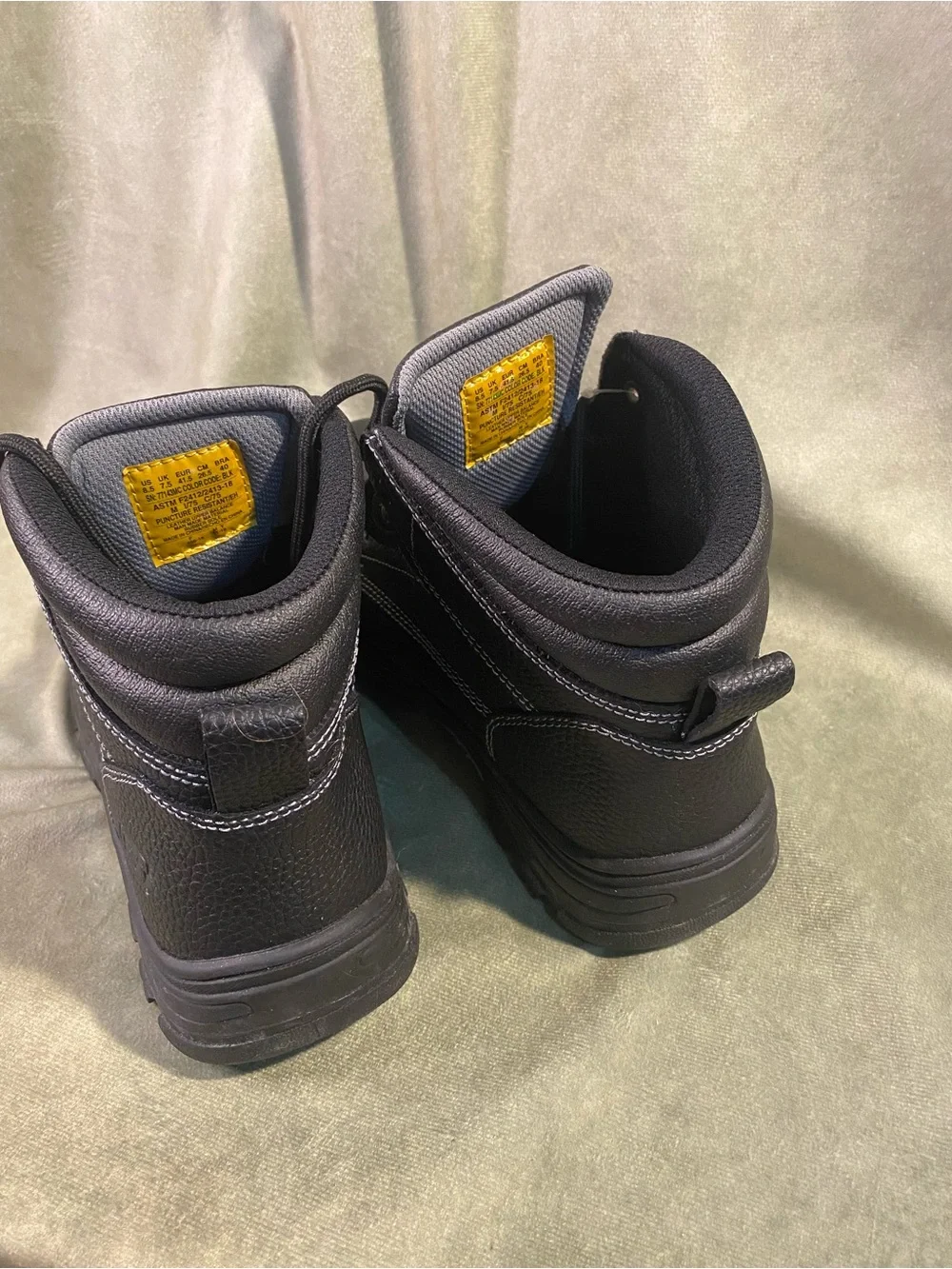 Skechers Work Men's Black Lace-Up Steel Toe Boots Sz 8.5 new